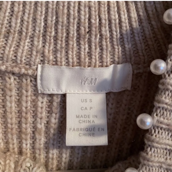 H&M sweater - Picture 2 of 2
